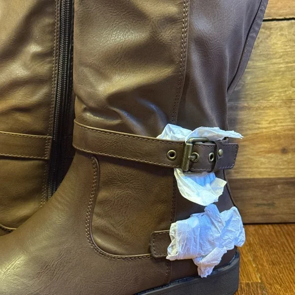 Shoe Dazzle Brown leather Boots - Picture 2 of 8